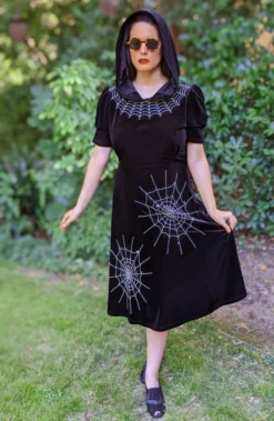 Nicoletta Carlone "Aida" 1930s Style Hooded Spiderweb Dress Shop
