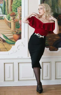 Nicoletta Carlone "Bella" Victorian Style Clasped Hands Belt Buckle